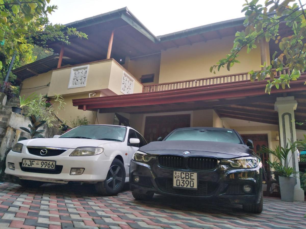 Blue Ribbon Homestay Ella Exterior foto