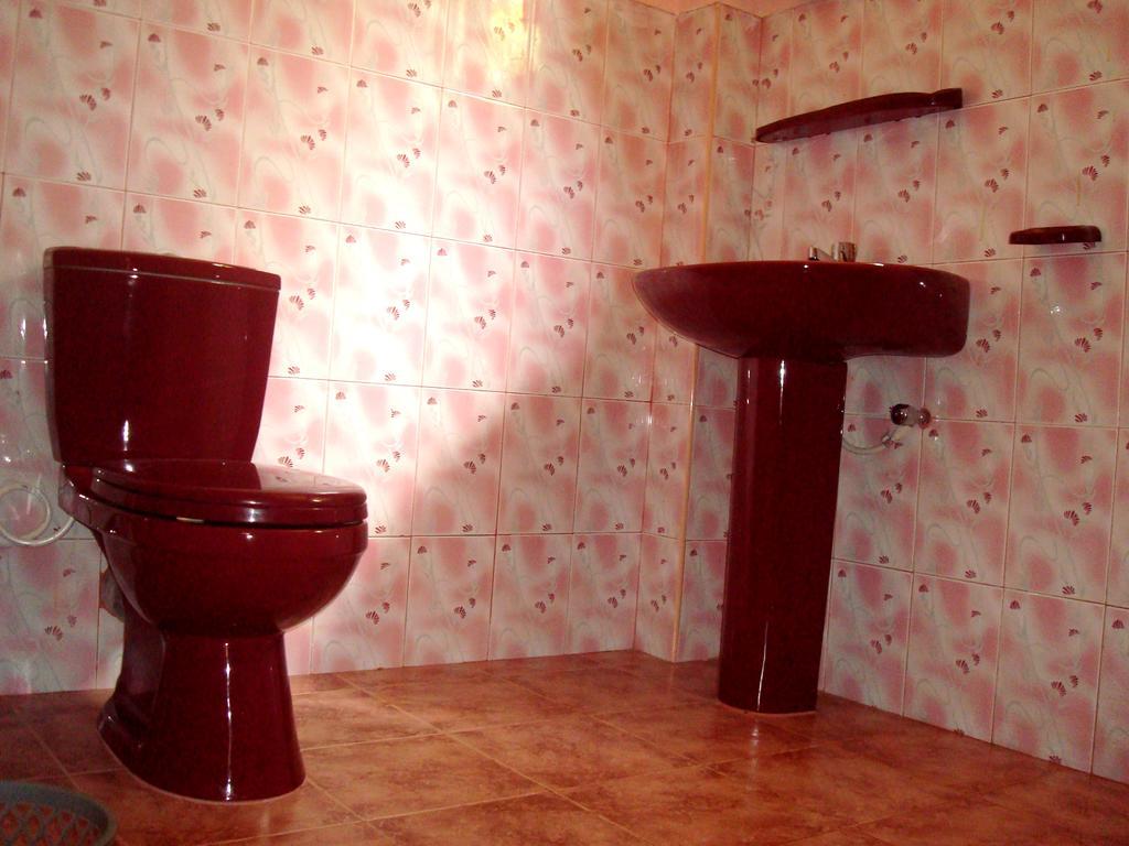 Blue Ribbon Homestay Ella Quarto foto